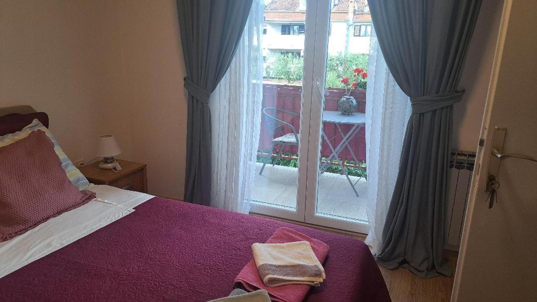 Apartmani Donna โปเรช ภายนอก รูปภาพ